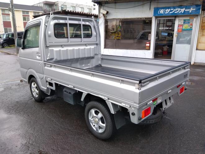 キャリーＫＣエアコン・パワステ パートタイム４ＷＤ　オートマチック　エアコン　パワステ　ＡＢＳ　ナビＴＶ　ブルーツース　夏冬タイヤ付　リモコンスターター　荷台マット　ゲートプロテクター　車検令和１０年７月 4WD 660 2Dr