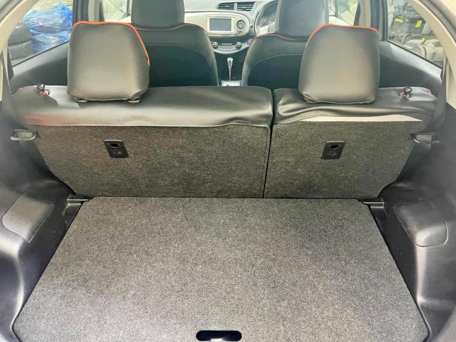ヴィッツ1.3U 4WD 5年保証 スマキー Bカメ シートヒーター 自社認証工場 車検整備2年付 修復歴無 寒冷地仕様 禁煙