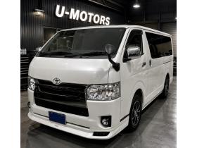 ハイエースバン　4型スーパーGLディーゼルターボ 本州車寒冷地仕様 ナビTVバックカメラ 両側スライドドア プッシュスタート リアヒータークーラー モデリスタフロントリップ 禁煙車 車検新規 12ヶ月点検済 保証付！ 4WD 3000 5Dr