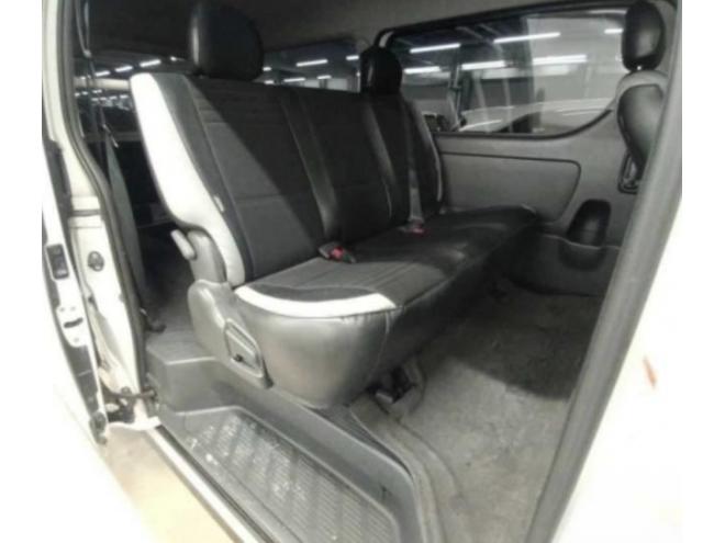 ハイエースバン4型スーパーGLダークプライム ディーゼルターボ 本州車寒冷地仕様 ナビTVバックカメラ 両側パワースライドドア リアヒータークーラー フリップダウンモニター 車検新規 12ヶ月点検整備済 保証付！ 4WD 3000 5Dr