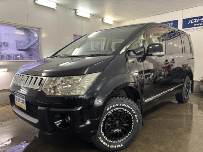 デリカＤ：５　グレードＭ　本州仕入　ワンオーナー　寒冷地仕様　禁煙車　新品ＶＥＮＥＳ１６インチＡＷ＋新品ＴＯＹＯホワイトレター　新品ＪＡＯＳブラックマッドガード　アルパインリアフリップダウンモニター　Ｂｌｕｅｔｏｏｔｈ 4WD 2500 5Dr