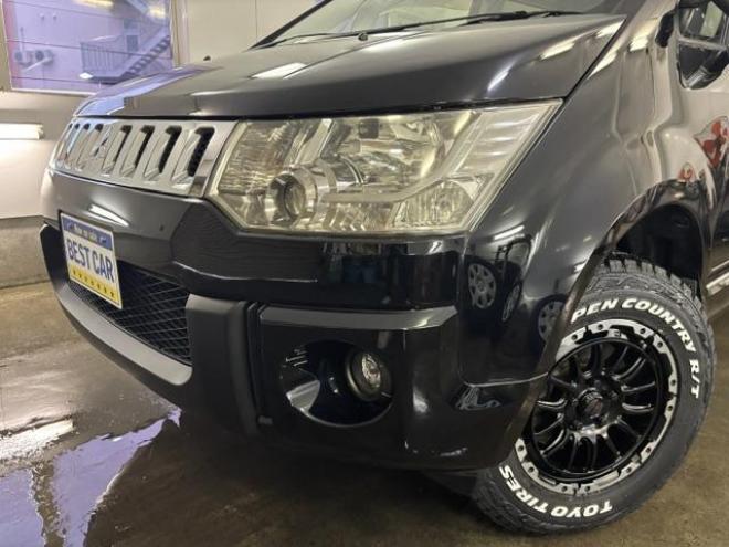デリカＤ：５　グレードＭ　本州仕入　ワンオーナー　寒冷地仕様　禁煙車　新品ＶＥＮＥＳ１６インチＡＷ＋新品ＴＯＹＯホワイトレター　新品ＪＡＯＳブラックマッドガード　アルパインリアフリップダウンモニター　Ｂｌｕｅｔｏｏｔｈ 4WD 2500 5Dr