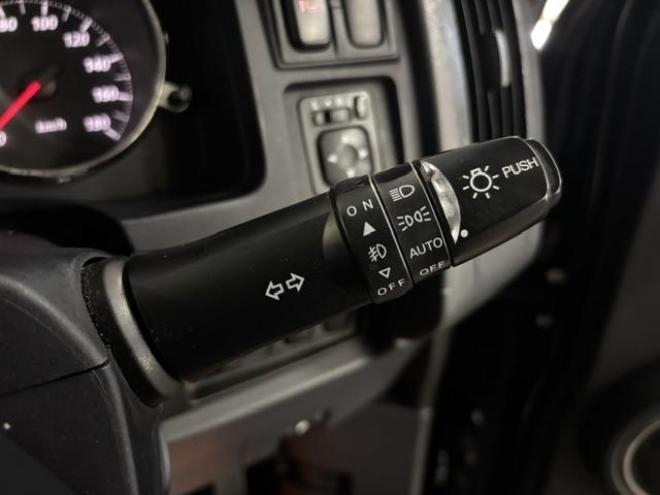 デリカＤ：５　グレードＭ　本州仕入　ワンオーナー　寒冷地仕様　禁煙車　新品ＶＥＮＥＳ１６インチＡＷ＋新品ＴＯＹＯホワイトレター　新品ＪＡＯＳブラックマッドガード　アルパインリアフリップダウンモニター　Ｂｌｕｅｔｏｏｔｈ 4WD 2500 5Dr