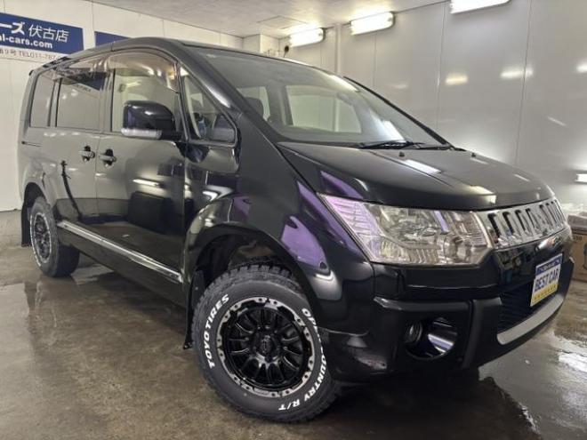 デリカＤ：５　グレードＭ　本州仕入　ワンオーナー　寒冷地仕様　禁煙車　新品ＶＥＮＥＳ１６インチＡＷ＋新品ＴＯＹＯホワイトレター　新品ＪＡＯＳブラックマッドガード　アルパインリアフリップダウンモニター　Ｂｌｕｅｔｏｏｔｈ 4WD 2500 5Dr
