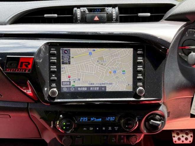 ハイラックス2.4 Z GRスポーツ ディーゼルターボ 4WD　エアコン パワステ パワーウィンドウ キーレス 電動シート フロントカメラ サイドカメラ バックカメラ ETC  トノカバー 社外ホイール クルーズコントロール MTモード付き 純正ナビ 2400