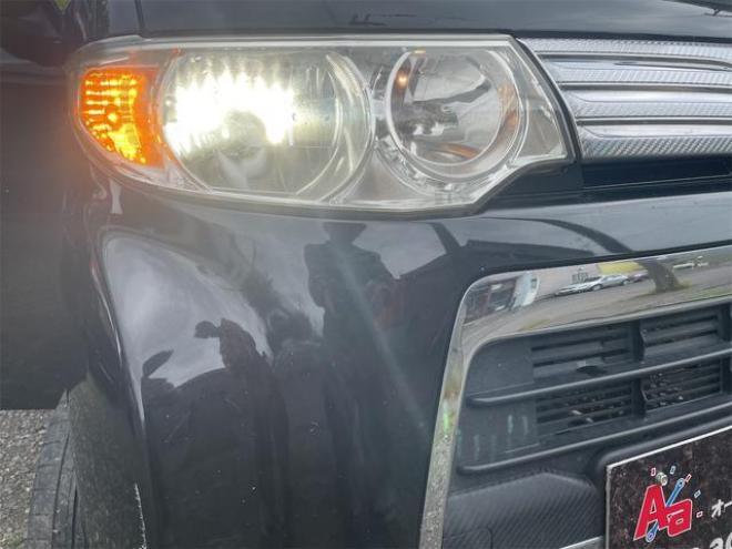 タントカスタムＬ　４ＷＤ　電動スライドドア　ナビ　ＴＶ　ＨＩＤ　スマートキー　アイドリングストップ　ベンチシート　ＣＶＴ　盗難防止システム　ＡＢＳ　ＣＤ　アルミホイール　衝突安全ボディ　エアコン　パワーステアリング（北海道） 4WD 660 5Dr