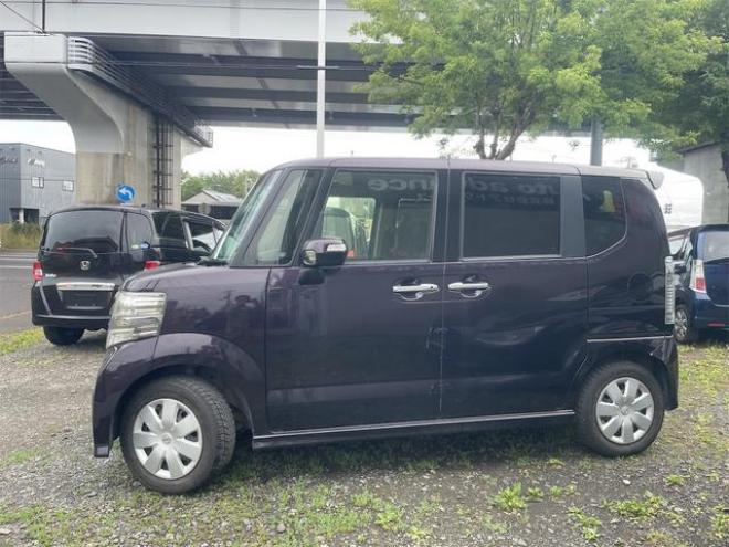 N-BOXカスタム Ｇ　ターボＳＳパッケージ　フルタイム４ＷＤ　　ＥＴＣ　リヤカメラ　衝突被害軽減　　ベンチシート　アイドリングストップオートクルーズコントロール（北海道） 4WD 660 5Dr