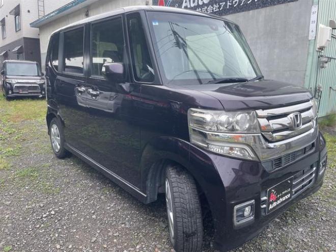 N-BOXカスタム Ｇ　ターボＳＳパッケージ　フルタイム４ＷＤ　　ＥＴＣ　リヤカメラ　衝突被害軽減　　ベンチシート　アイドリングストップオートクルーズコントロール（北海道） 4WD 660 5Dr