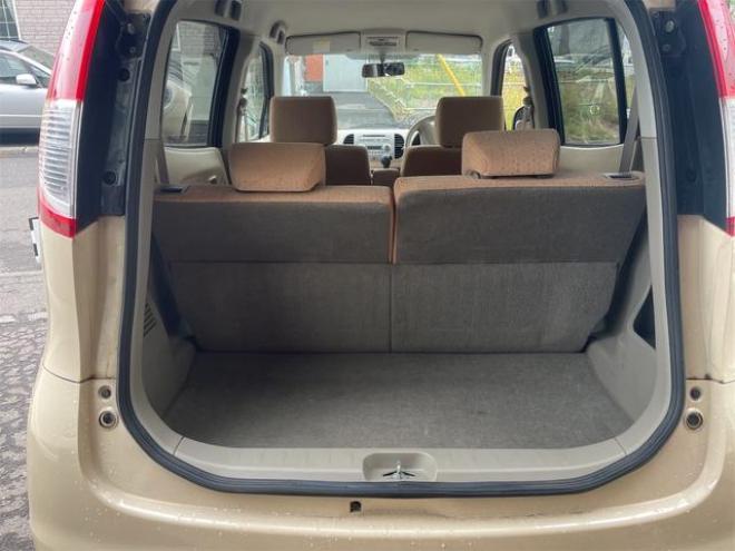 モコＳ　ＦＯＵＲ　４ＷＤ　キーレスエントリー　シートヒーター　ベンチシート　ＡＴ　盗難防止システム　ＡＢＳ　ＣＤ　衝突安全ボディ　エアコン（北海道） 4WD 660 5Dr
