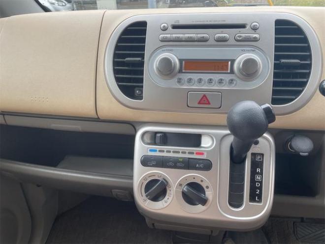 モコＳ　ＦＯＵＲ　４ＷＤ　キーレスエントリー　シートヒーター　ベンチシート　ＡＴ　盗難防止システム　ＡＢＳ　ＣＤ　衝突安全ボディ　エアコン（北海道） 4WD 660 5Dr