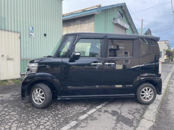 N-BOXカスタム Ｇ　ターボＳＳパッケージ　フルタイム４ＷＤ（北海道） 4WD 660 5Dr