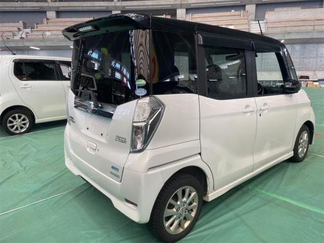 デイズルークスハイウェイスター　Ｘ　全周囲カメラ　両側スライドドア　ＴＶ　スマートキー　ＣＶＴ　アルミホイール　エアコン　パワーステアリング（北海道） 4WD 660 5Dr