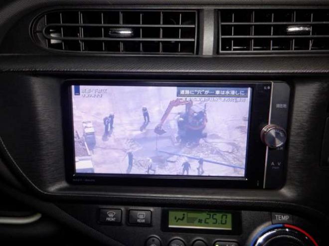 アクア1.5 G ブラックソフトレザーセレクション　本州仕入・ナビ・TV・B/T・レザーシート・本州仕入・純正エアロ・シートヒーター・ステアリングスイッチ・バックカメラ・スマートキー・プッシュスタート 2WD 1500