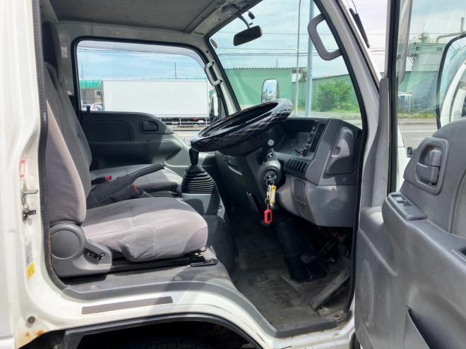 エルフ中古　1.5t平ボディ　4WD　小型トラック