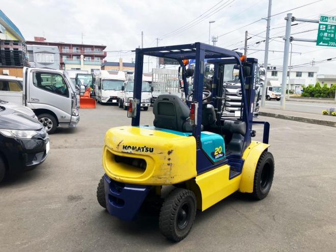 フォークリフトコマツ　中古　FD20LC-14　建機