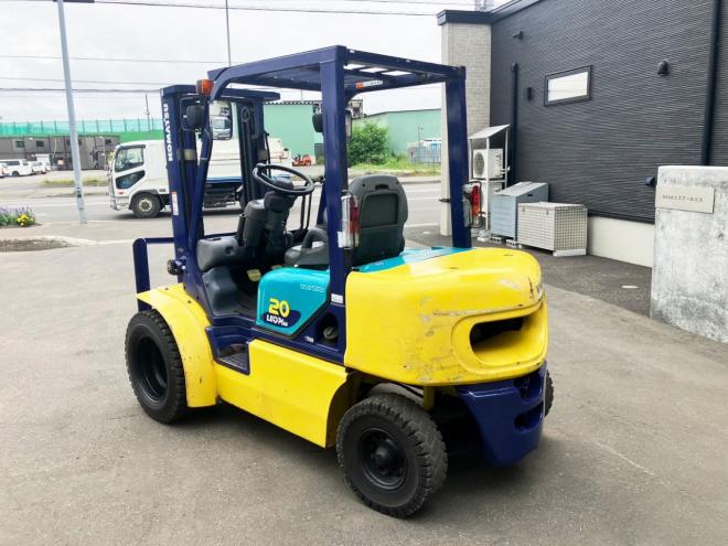 フォークリフトコマツ　中古　FD20LC-14　建機