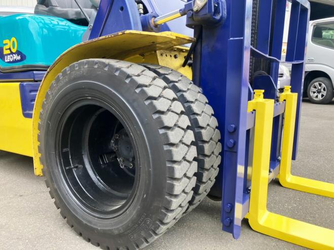 フォークリフトコマツ　中古　FD20LC-14　建機