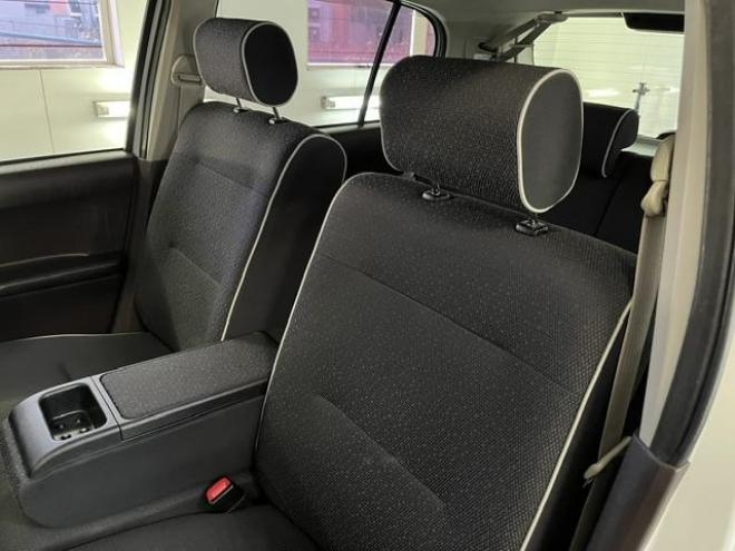 パッソ１．０Ｘ　Ｌパッケージ　キリリ　寒冷地仕様　禁煙車　純正ＳＤナビ　地デジ　Ｂｌｕｅｔｏｏｔｈオーディオ　バックカメラ　スマートキー　エンジンスターター　ＨＩＤヘッドライト　社外１４インチＡＷ　社外１３ＡＷ＋スタッドレスタイヤ付 4WD 1000 5Dr