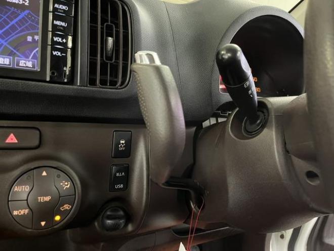 パッソ１．０Ｘ　Ｌパッケージ　キリリ　寒冷地仕様　禁煙車　純正ＳＤナビ　地デジ　Ｂｌｕｅｔｏｏｔｈオーディオ　バックカメラ　スマートキー　エンジンスターター　ＨＩＤヘッドライト　社外１４インチＡＷ　社外１３ＡＷ＋スタッドレスタイヤ付 4WD 1000 5Dr