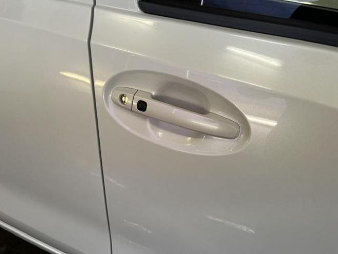パッソ１．０Ｘ　Ｌパッケージ　キリリ　寒冷地仕様　禁煙車　純正ＳＤナビ　地デジ　Ｂｌｕｅｔｏｏｔｈオーディオ　バックカメラ　スマートキー　エンジンスターター　ＨＩＤヘッドライト　社外１４インチＡＷ　社外１３ＡＷ＋スタッドレスタイヤ付 4WD 1000 5Dr