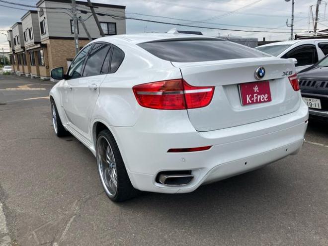 BMWＸ６ ｘＤｒｉｖｅ　３５ｉ　４ＷＤ　社外アルミ　バックカメラ　サンルーフ　ツインターボ（北海道） 4WD 3000 5Dr