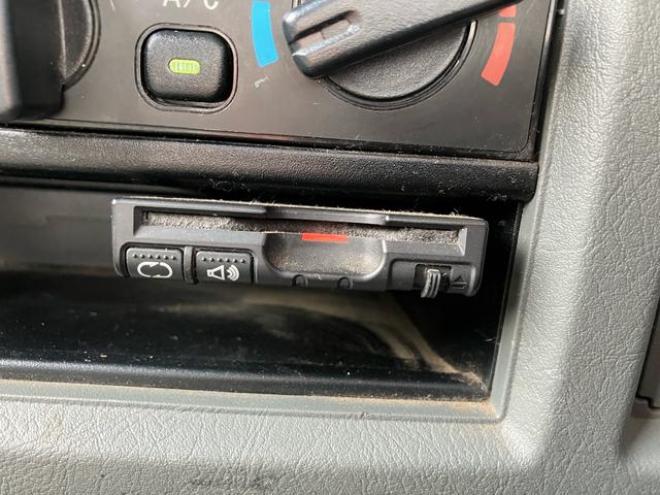 クリッパートラック ＳＤブラックＬＴＤ　４ＷＤ　エアコン　ＥＴＣ　パワステ（北海道） 4WD 660 2Dr