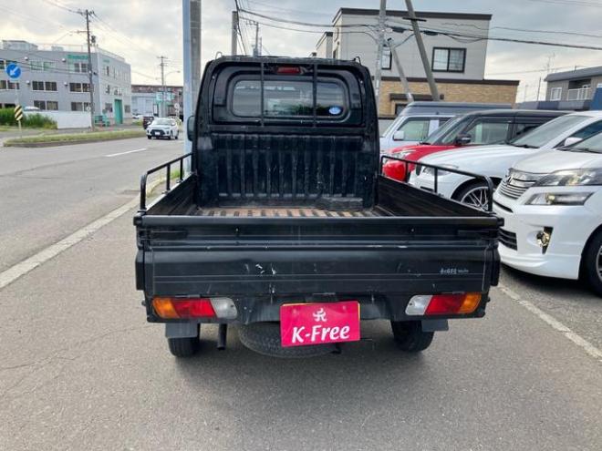 クリッパートラック ＳＤブラックＬＴＤ　４ＷＤ　エアコン　ＥＴＣ　パワステ（北海道） 4WD 660 2Dr