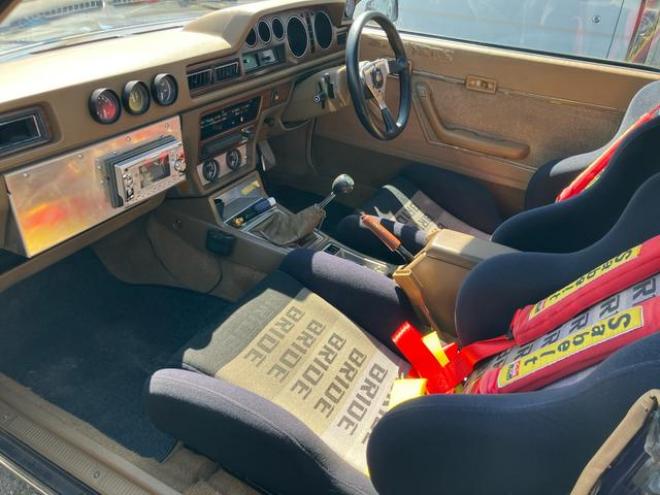 コロナ２０００ＧＴ　バケットシート　社外シートベルト　社外アルミ　社外マフラー　キャブ仕様（北海道） 2WD 2000 ２Dr