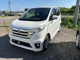 デイズ　車検２年付き！ハイウェイスターX 4WD 660 5Dr