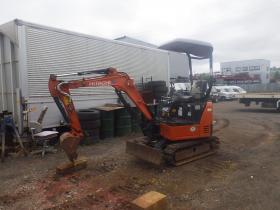 バックホー　日立 ZAXIS 17U