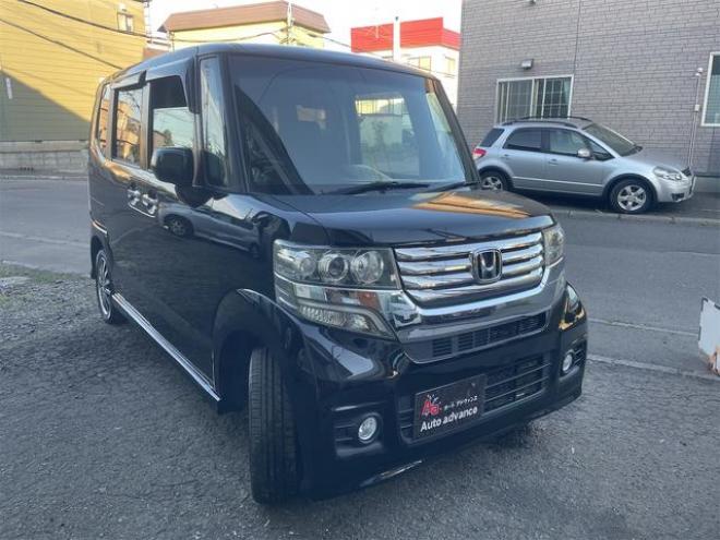 N-BOXカスタム Ｇ・ターボパッケージ ４ＷＤ バックカメラ 両側電動スライドドア ＴＶ クリアランスソナー オートクルーズコントロール オートライト ＨＩＤ スマートキー アイドリングストップ ベンチシート ＣＶＴ 盗難防止システム（北海道） 4WD 660 5Dr