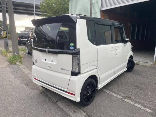 N-BOXカスタム ２トーンカラースタイル Ｇ・Ｌパッケージ ４ＷＤ 後期 フルセグナビ Ｒカメラ パワースライド セカンドシートスライドタイプ ＨＩＤ（北海道） 4WD 660 5Dr