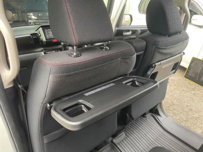 N-BOXカスタム ２トーンカラースタイル Ｇ・Ｌパッケージ ４ＷＤ 後期 フルセグナビ Ｒカメラ パワースライド セカンドシートスライドタイプ ＨＩＤ（北海道） 4WD 660 5Dr