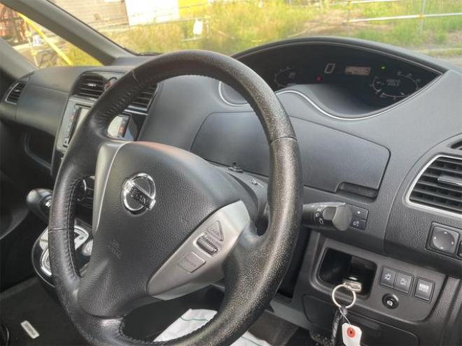 セレナハイウェイスター Ｖセレクション ４ＷＤ（北海道） 4WD 2000 5Dr