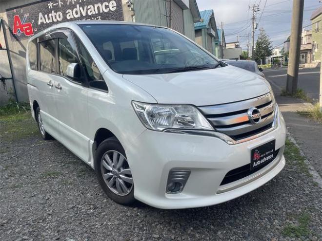 セレナハイウェイスター Ｖセレクション ４ＷＤ（北海道） 4WD 2000 5Dr