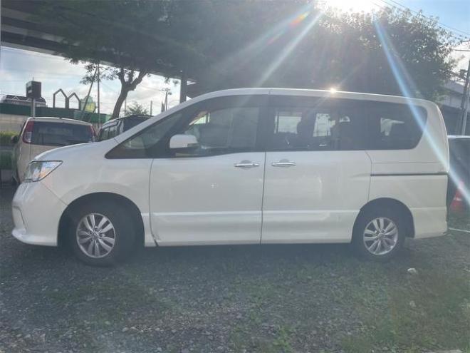 セレナハイウェイスター Ｖセレクション ４ＷＤ（北海道） 4WD 2000 5Dr
