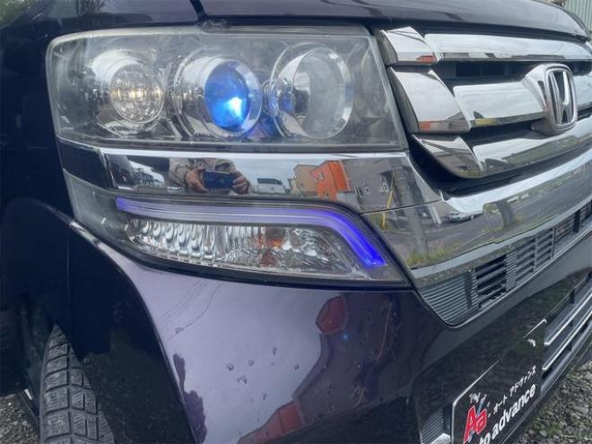 N-BOXカスタム Ｇ ターボＳＳパッケージ ４ＷＤ バックカメラ 両側電動スライドドア オートクルーズコントロール 衝突被害軽減システム オートライト スマートキー アイドリングストップ 電動格納ミラー シートヒーター ベンチシート ＣＶＴ（北海道） 4WD 660 5Dr