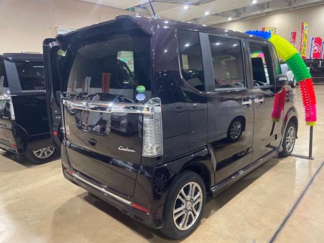 N-BOXカスタム Ｇ ターボＳＳパッケージ ４ＷＤ バックカメラ 両側電動スライドドア オートクルーズコントロール 衝突被害軽減システム オートライト スマートキー アイドリングストップ 電動格納ミラー シートヒーター ベンチシート ＣＶＴ（北海道） 4WD 660 5Dr