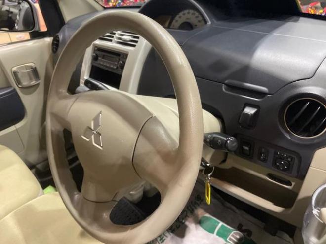 eKワゴンＭ ４ＷＤ キーレス付 ベンチシートフルフラット ダブルエアバック ＰＳ 全席パワーウインドウ 寒冷地仕様車 オートエアコン 運転席エアバック セキュリティーアラーム フルタイム４ＷＤ 衝突安全ボディ（北海道） 4WD 660 5Dr