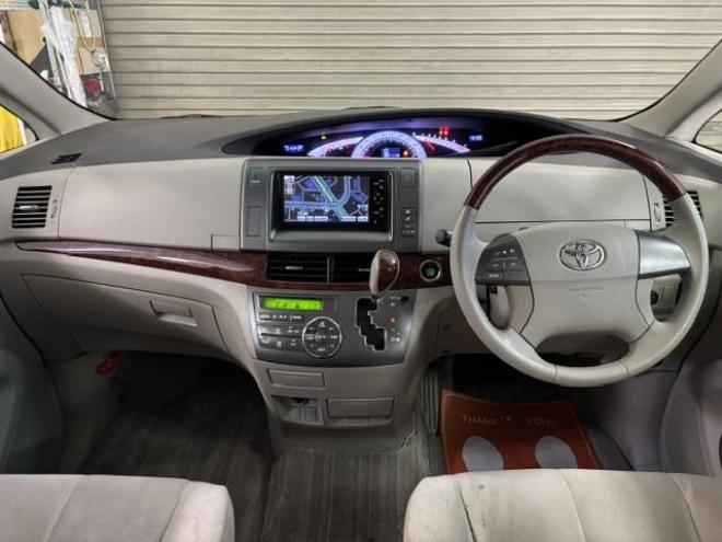 エスティマアエラス　Ｇエディション　本州仕入　モデリスタスポイラー　純正ナビ　フルセグ地デジ　ＤＶＤ再生　Ｂｌｕｅｔｏｏｔｈ　純正リアフリップダウンモニター　両側パワースライドドア　純正１７インチＡＷ　純正１７ＡＷ＋スタッドレスタイヤ付 4WD 2400 5Dr