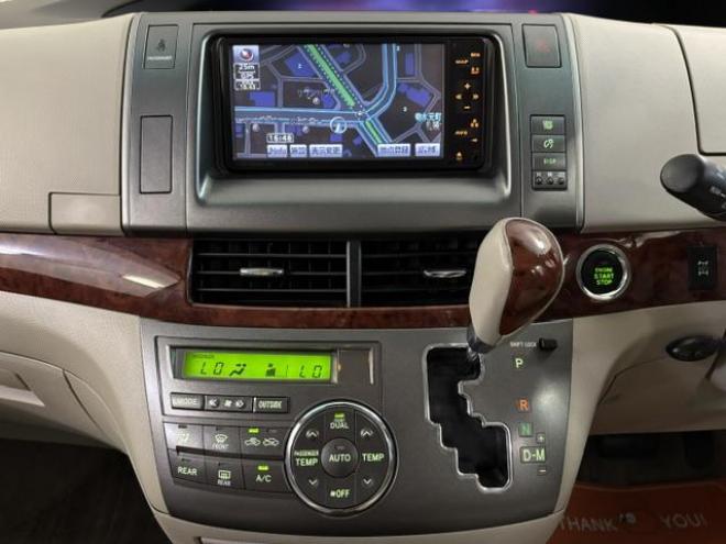 エスティマアエラス　Ｇエディション　本州仕入　モデリスタスポイラー　純正ナビ　フルセグ地デジ　ＤＶＤ再生　Ｂｌｕｅｔｏｏｔｈ　純正リアフリップダウンモニター　両側パワースライドドア　純正１７インチＡＷ　純正１７ＡＷ＋スタッドレスタイヤ付 4WD 2400 5Dr