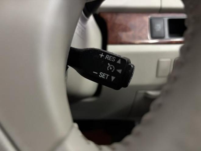 エスティマアエラス　Ｇエディション　本州仕入　モデリスタスポイラー　純正ナビ　フルセグ地デジ　ＤＶＤ再生　Ｂｌｕｅｔｏｏｔｈ　純正リアフリップダウンモニター　両側パワースライドドア　純正１７インチＡＷ　純正１７ＡＷ＋スタッドレスタイヤ付 4WD 2400 5Dr