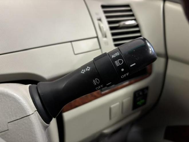 エスティマアエラス　Ｇエディション　本州仕入　モデリスタスポイラー　純正ナビ　フルセグ地デジ　ＤＶＤ再生　Ｂｌｕｅｔｏｏｔｈ　純正リアフリップダウンモニター　両側パワースライドドア　純正１７インチＡＷ　純正１７ＡＷ＋スタッドレスタイヤ付 4WD 2400 5Dr