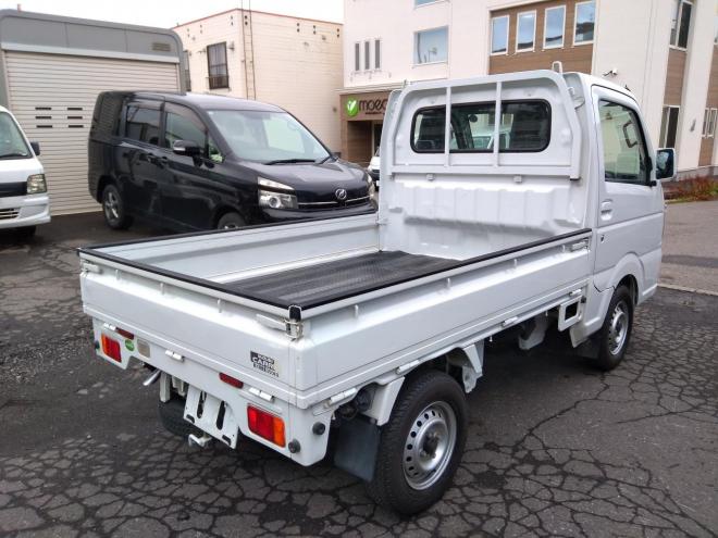 キャリーＫＣエアコン・パワステ パートタイム４ＷＤ　ＡＢＳ　オートマチック　エアコン　パワステ　ＣＤ　夏冬タイヤ付　荷台マット　ゲートプロテクター　車検令和１０年７月 4WD 660 2Dr