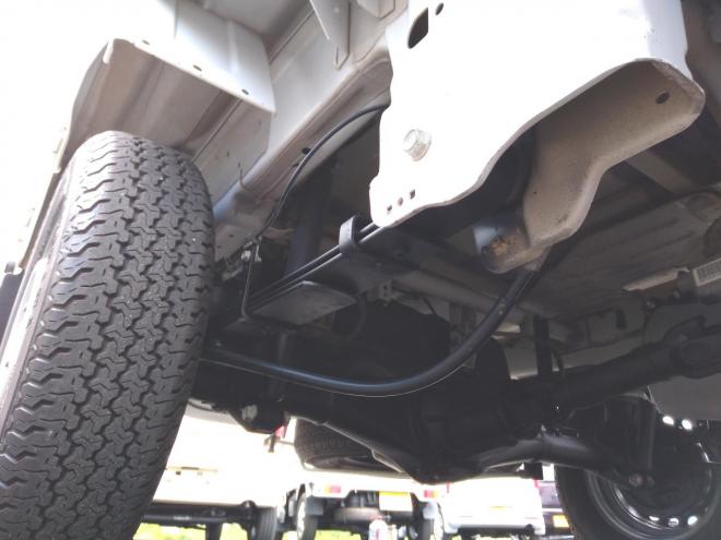 キャリーＫＣエアコン・パワステ パートタイム４ＷＤ　ＡＢＳ　オートマチック　エアコン　パワステ　ＣＤ　夏冬タイヤ付　荷台マット　ゲートプロテクター　車検令和１０年７月 4WD 660 2Dr