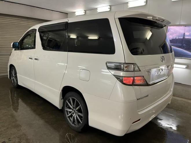 ヴェルファイア２．４Ｚ　寒冷地仕様　禁煙車　リアフリップダウンモニター　ＳＭＡＣＫ１８インチＡＷ　社外１６ＡＷ＋スタッドレスタイヤ付　パワースライドドア　純正ＨＤＤナビ　地デジ　ＤＶＤ再生　Ｂｌｕｅｔｏｏｔｈ　バックカメラ 4WD 2400 5Dr