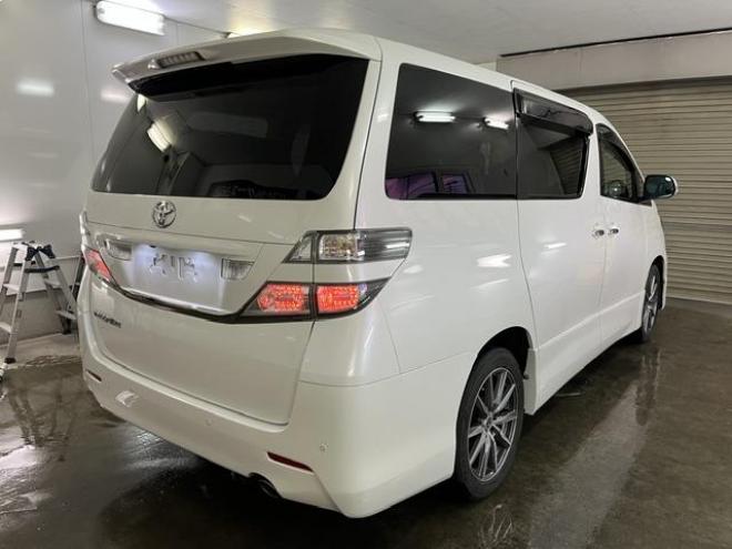 ヴェルファイア２．４Ｚ　寒冷地仕様　禁煙車　リアフリップダウンモニター　ＳＭＡＣＫ１８インチＡＷ　社外１６ＡＷ＋スタッドレスタイヤ付　パワースライドドア　純正ＨＤＤナビ　地デジ　ＤＶＤ再生　Ｂｌｕｅｔｏｏｔｈ　バックカメラ 4WD 2400 5Dr