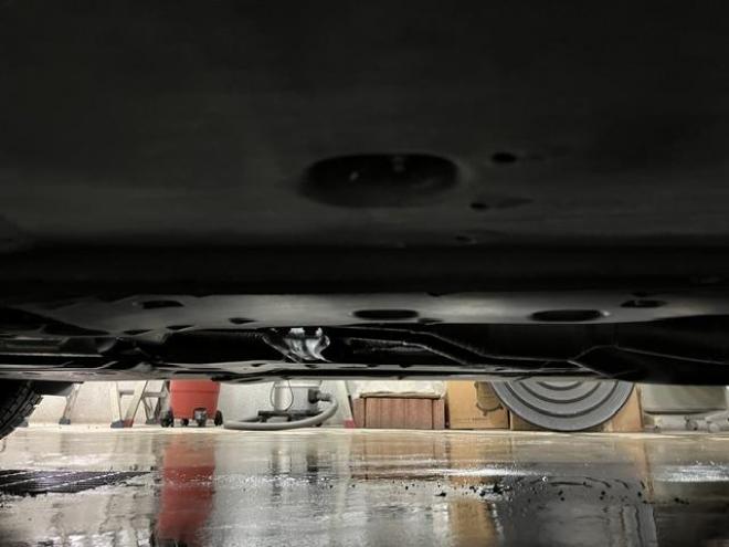 マークXプレミアム　Ｆｏｕｒ　最上級グレード　本州仕入　寒冷地仕様　禁煙車　純正ハーフレザーシート　両席シートヒーター　純正ナビ　フルセグ地デジ　Ｂｌｕｅｔｏｏｔｈオーディオ　ＤＶＤ再生　バックカメラ　ＨＩＤヘッドライト　ＥＴＣ 4WD 2500 4Dr