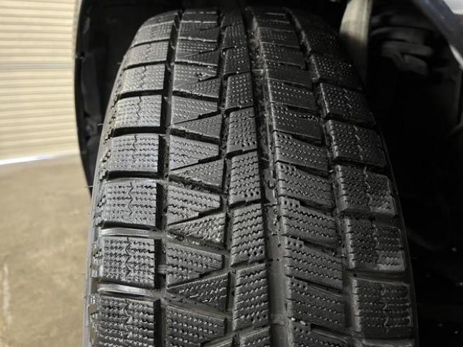 マークXプレミアム　Ｆｏｕｒ　最上級グレード　本州仕入　寒冷地仕様　禁煙車　純正ハーフレザーシート　両席シートヒーター　純正ナビ　フルセグ地デジ　Ｂｌｕｅｔｏｏｔｈオーディオ　ＤＶＤ再生　バックカメラ　ＨＩＤヘッドライト　ＥＴＣ 4WD 2500 4Dr