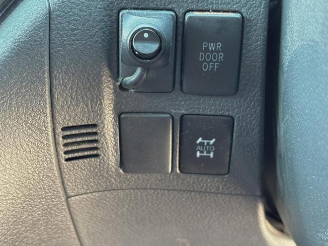 ヴェルファイア2.4Zゴールデンアイズ 4WD ローンが不安な方＜優遇ローン＞ 本州仕入　寒冷地仕様　両側パワスラ